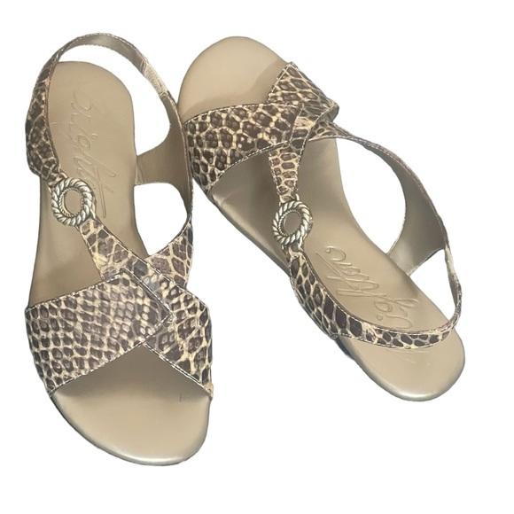 Brighton Coast Slingback Flat
Sandals Multicolor Snake Print Slip Ons 7.5M - Picture 5 of 16